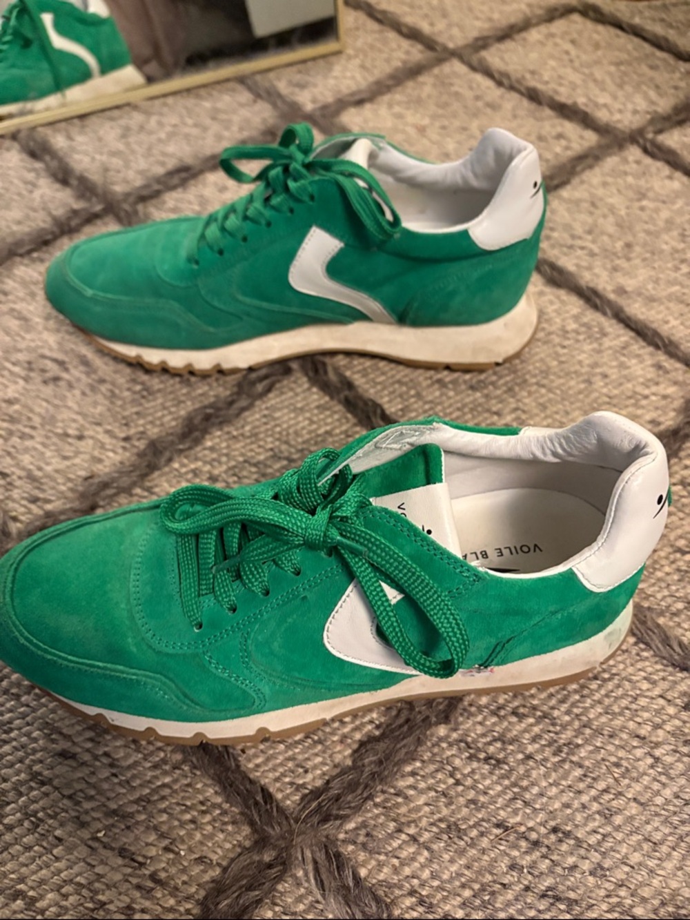 Voile  Blanche Green Suede women’s Sneakers with White Accent size 39 - Picture 3 of 6